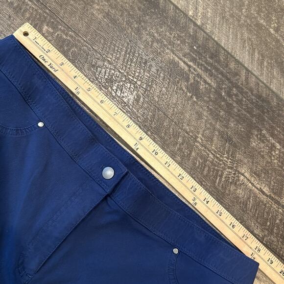 Chico's Women's Stretch Capri Pants Navy Size XL/16 - Picture 5 of 9